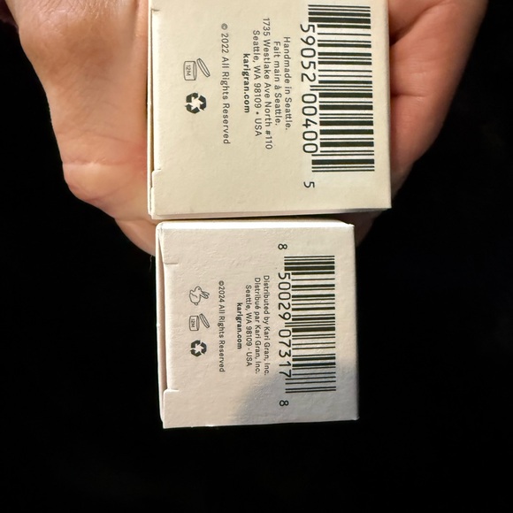 Kari Gran Essential Cleansing Oil and Peptide Serum Set Retail $130! - Picture 2 of 3